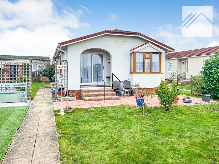 2 Bedroom Park Home For Sale In Kings Park, Creek Road, Canvey Island, SS8
