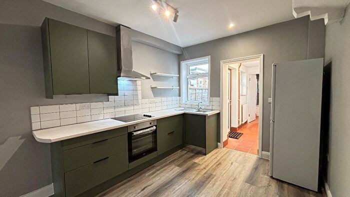 2 Bedroom Terraced House To Rent In Haling Road, South Croydon, CR2