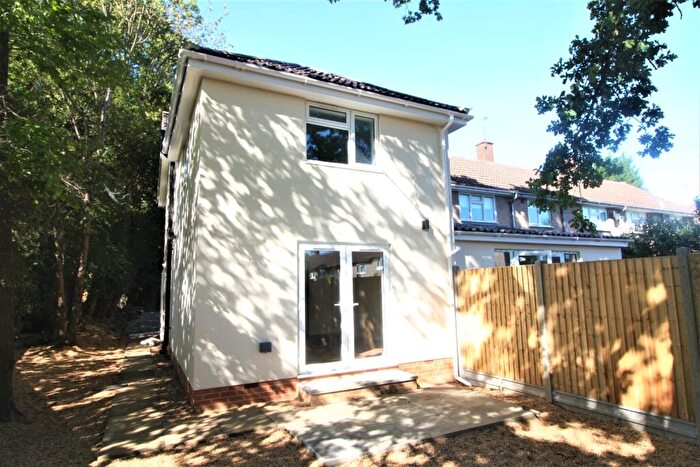 2 Bedroom End Of Terrace House To Rent In Middle Hill, Hemel Hempstead, Hertfordshire, HP1