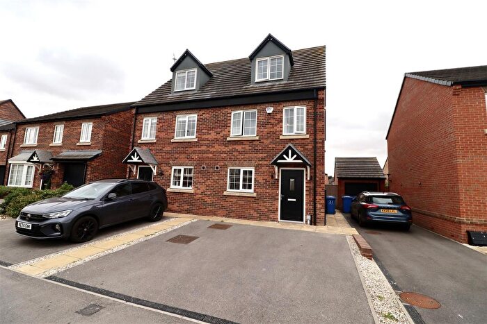 3 Bedroom Semi-detached House To Rent In Hird Avenue, Market Weighton, York, YO43