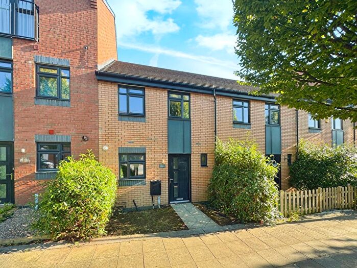 3 Bedroom Terraced House To Rent In Kiln View, Stoke-On-Trent, Staffordshire, ST1