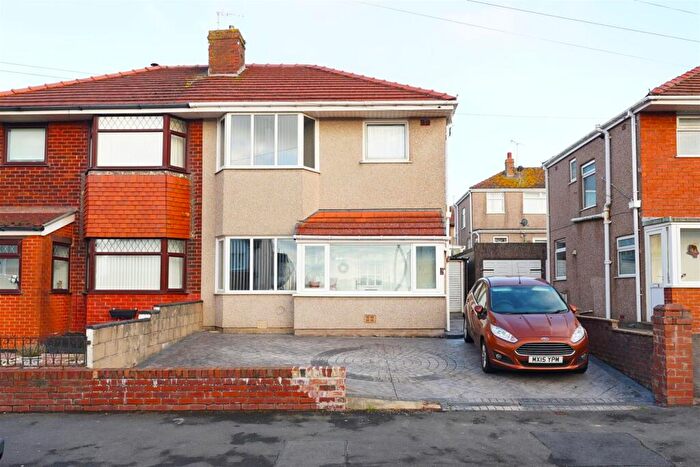 3 Bedroom Semi-Detached House For Sale In Schneider Road, Barrow-In-Furness, LA14