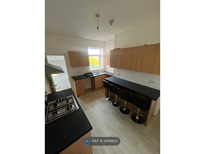 2 Bedroom Flat To Rent In Mount Pleasant Road, Hastings, TN34