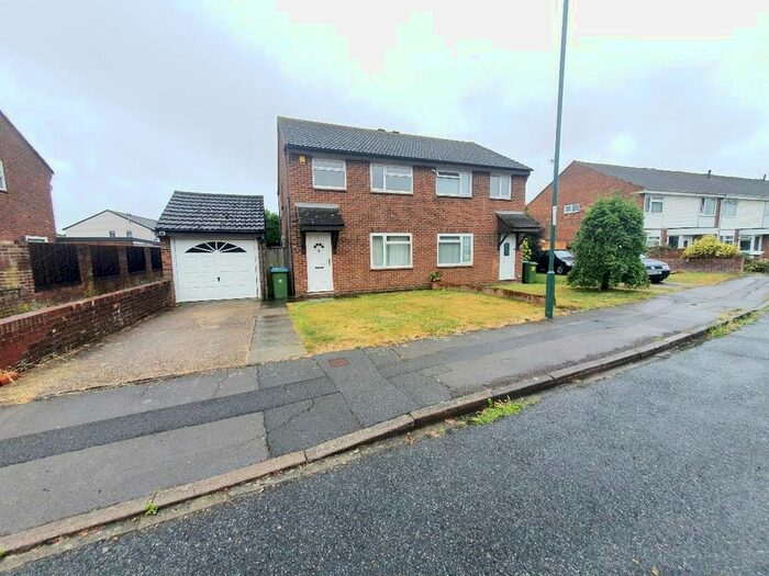 3 Bedroom Property To Rent In Osprey Gardens, Bognor Regis, PO22