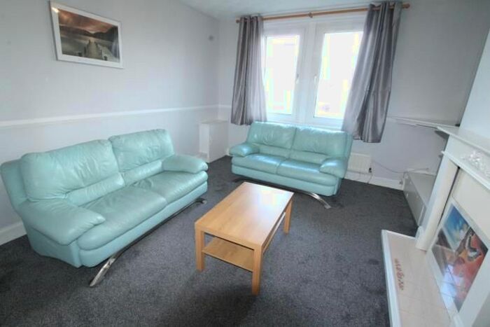 2 Bedroom Flat To Rent In Hilton Road, Woodside, Aberdeen, AB24
