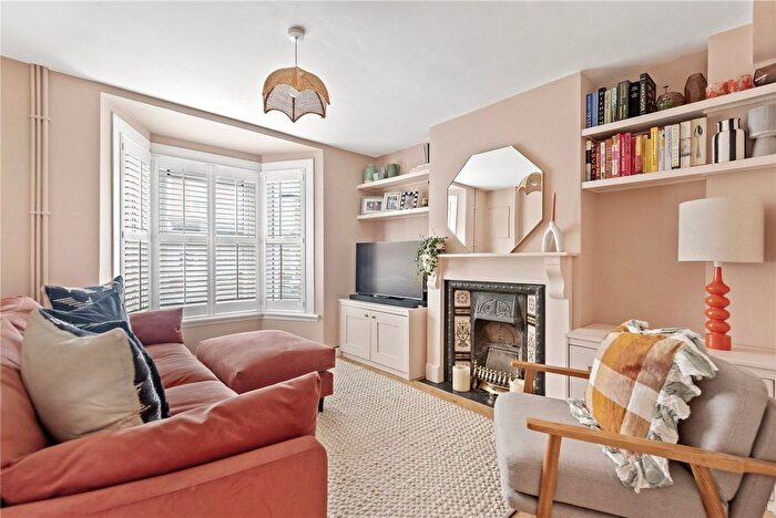 4 Bedroom Terraced House For Sale In Gaywood Road, Walthamstow, London, E17