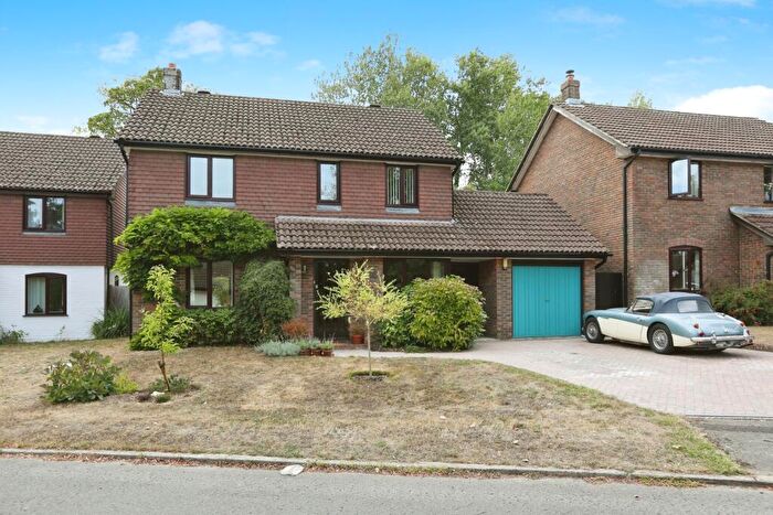 4 Bedroom Detached House For Sale In The Paddock, Eastleigh, Hampshire, SO50