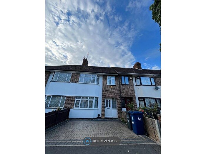 3 Bedroom Terraced House To Rent In Briar Crescent, Northolt, UB5