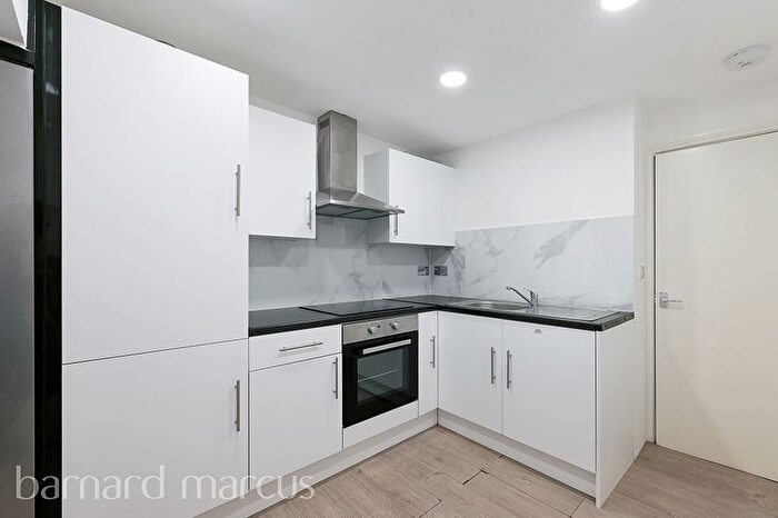 Studio To Rent In St. Johns Road, Isleworth, TW7
