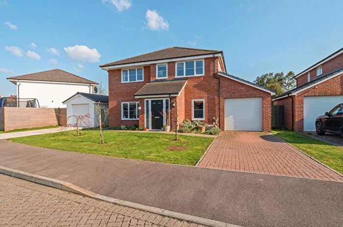 4 Bedroom Detached House For Sale In Burberry Close, Bersted, PO22