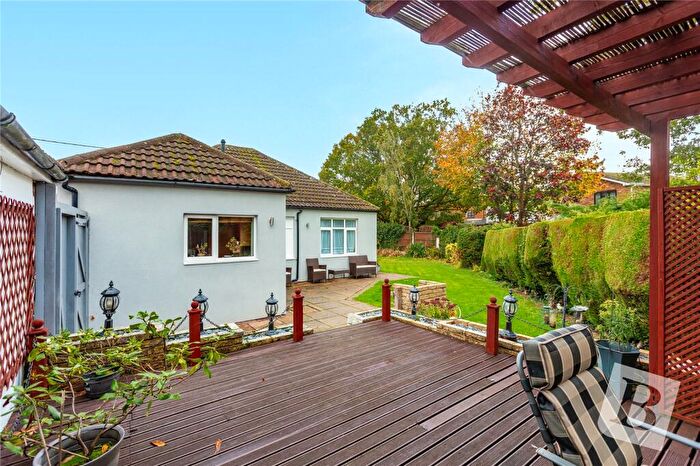 2 Bedroom Bungalow For Sale In Canewdon Gardens, Wickford, Essex, SS11