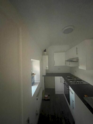 2 Bedroom Flat To Rent In Wellington Road, Edlington, Doncaster, DN12