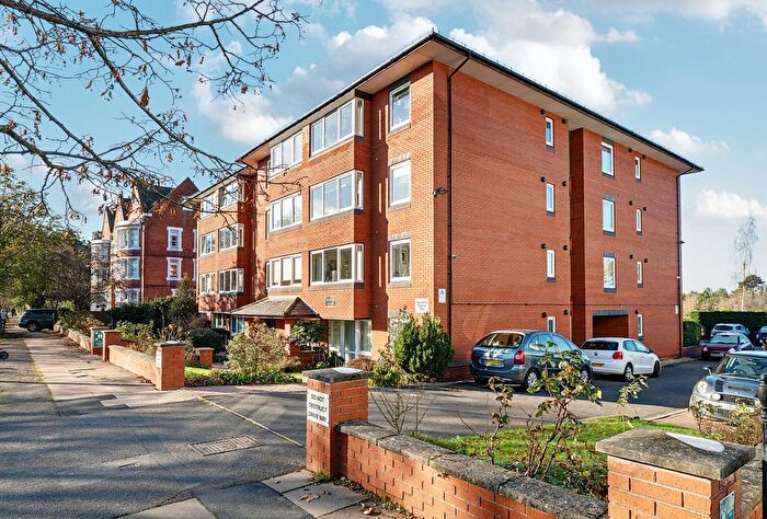 1 Bedroom Flat For Sale In Christchurch Road, Cheltenham, Gloucestershire, GL50