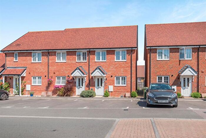 2 Bedroom Terraced House For Sale In Lasius Drive, Coxheath, Maidstone, ME17