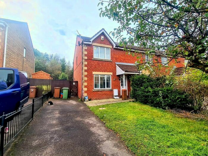 3 Bedroom Semi-Detached House To Rent In Cwrt Nant Y Felin, Caerphilly CF83