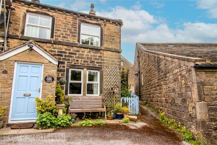 2 Bedroom House For Sale In The Village, Holme, Holmfirth, West Yorkshire, HD9