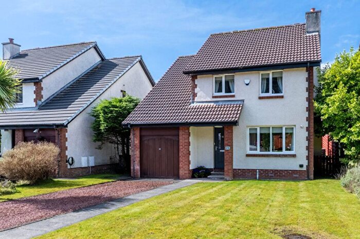 4 Bedroom Detached House For Sale In Tummel Road, Wemyss Bay, PA18