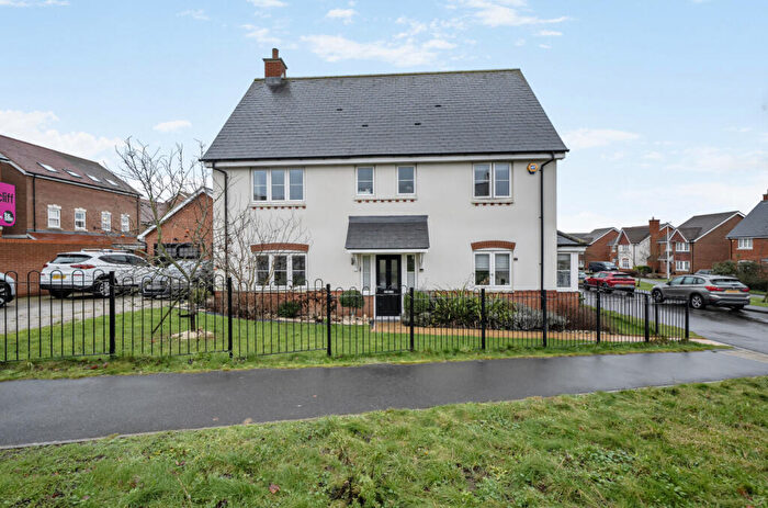 4 Bedroom Detached House For Sale In Appleby Crescent, Wokingham, Berkshire, RG40