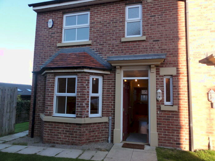 3 Bedroom End Of Terrace House To Rent In Kirkwood Drive, Nevilles Cross, DH1