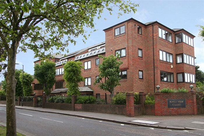 2 Bedroom Flat For Sale In Ridgway, Wimbledon, SW19