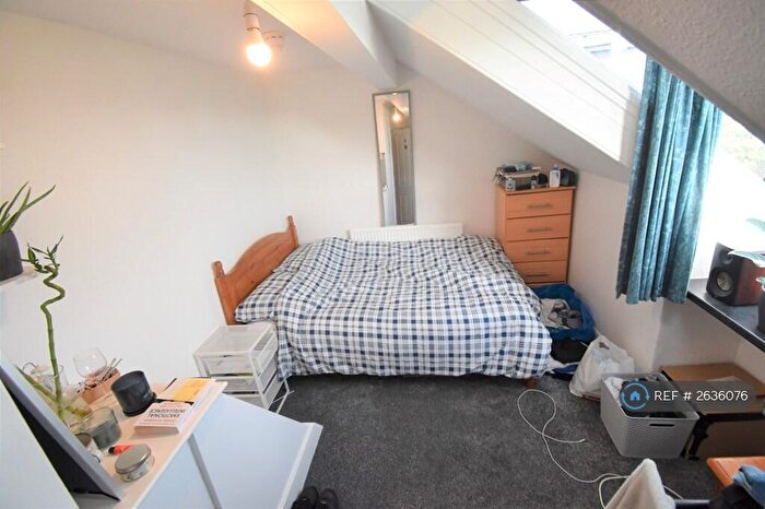 6 Bedroom Semi Detached House To Rent In Blenheim Road, Reading, RG1