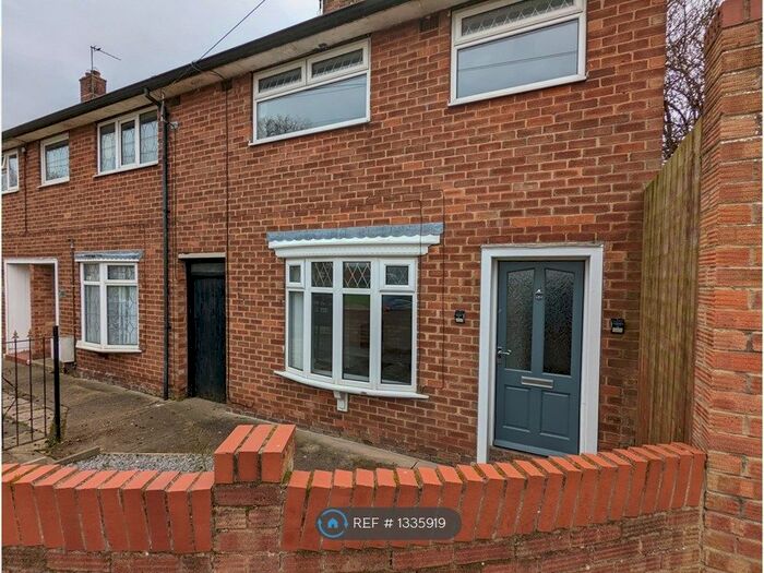 3 Bedroom End Of Terrace House To Rent In Wansbeck Road, Hull, HU8