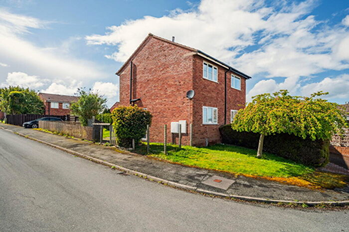 1 Bedroom Semi-Detached House For Sale In Bryn Eryr, Colwyn Heights, Colwyn Bay, LL29