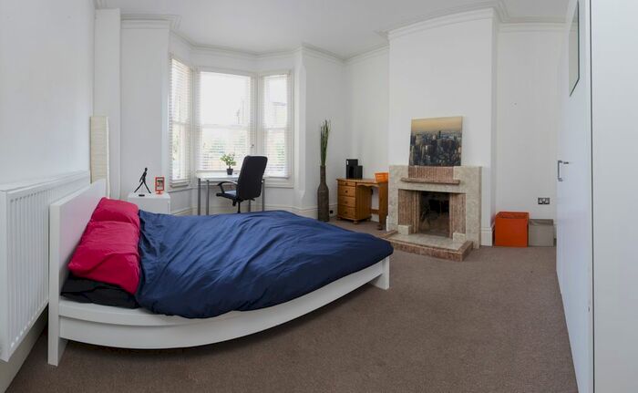 5 Bedroom Flat To Rent In Park Road, Loughborough LE11