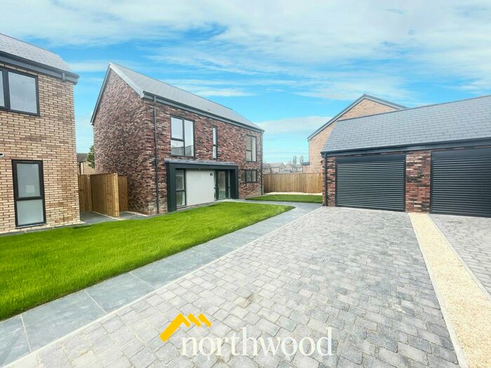 4 Bedroom Detached House To Rent In Horseshoe Close, Belton, Doncaster, DN9