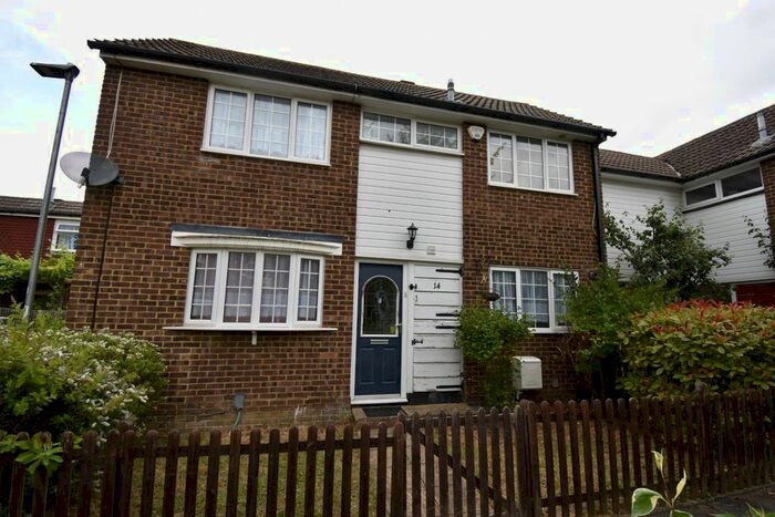 4 Bedroom Terraced House To Rent In Vandyke, Bracknell, Berkshire, RG12