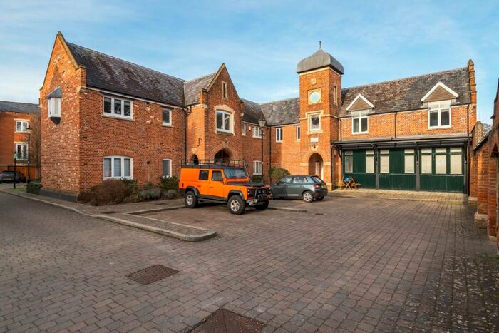 2 Bedroom Maisonette To Rent In Hunsford Lodge, Longbourn, Windsor, SL4