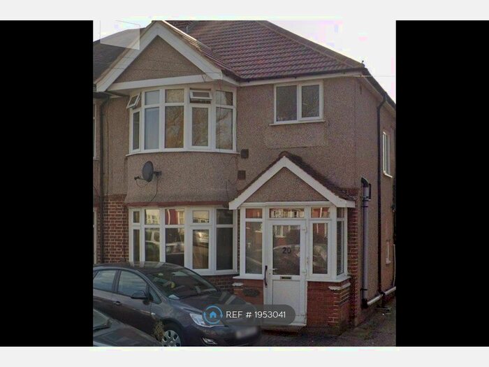3 Bedroom Semi-Detached House To Rent In Hibernia Gardens, Hounslow, TW3