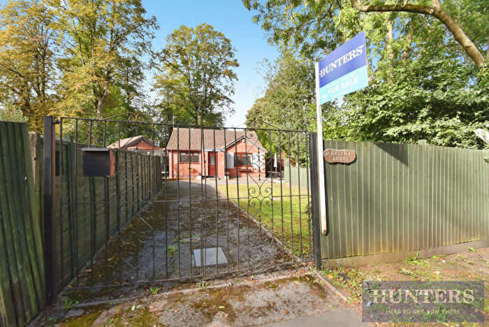 2 Bedroom Detached Bungalow For Sale In Saffron Road, Wigston, LE18