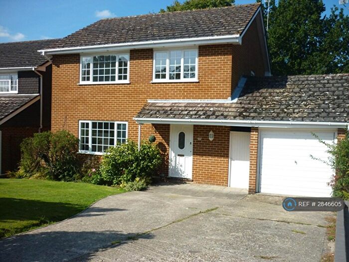 4 Bedroom Detached House To Rent In Hill Close, Christchurch, BH23