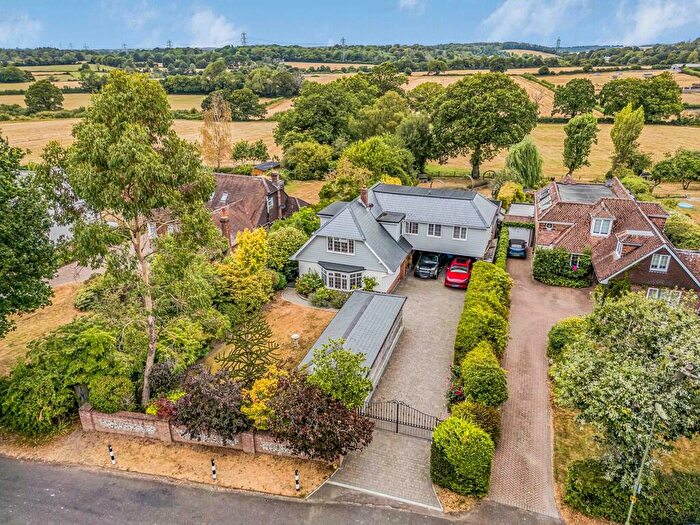 4 Bedroom Detached House For Sale In Denmead, Hampshire, PO7