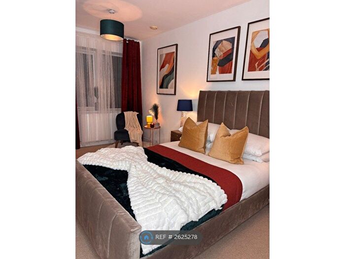 2 Bedroom Flat To Rent In Eyot House, London, SE16