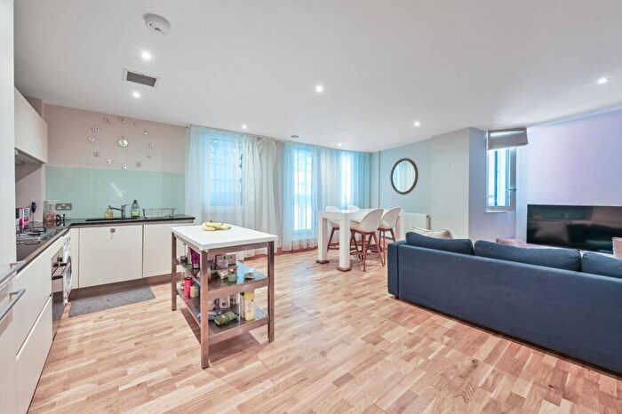 2 Bedroom Flat To Rent In Pond Street, Hampstead, London, NW3