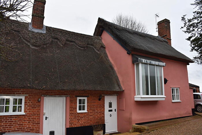 3 Bedroom Cottage To Rent In Church Cottages, Risby, IP28