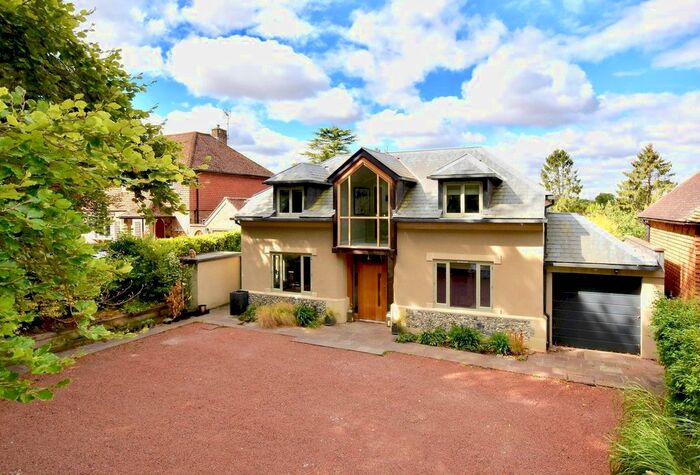 4 Bedroom Detached House For Sale In Chalk Lane, East Horsley, KT24