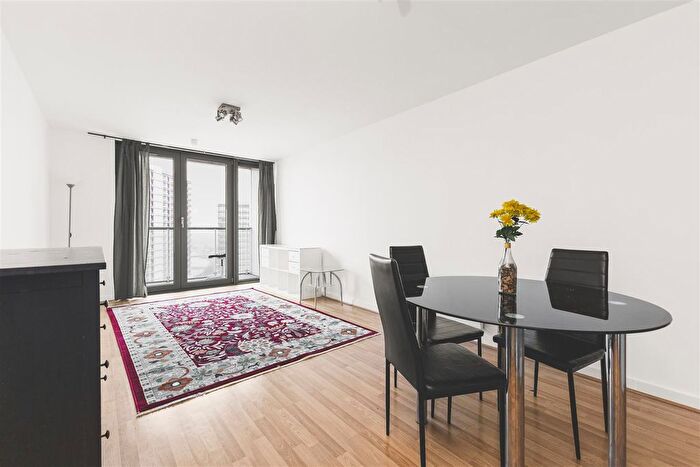 2 Bedroom Flat For Sale In Warton Road, London, E15