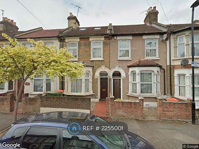 5 Bedroom Terraced House To Rent In Spencer Road, London, E6
