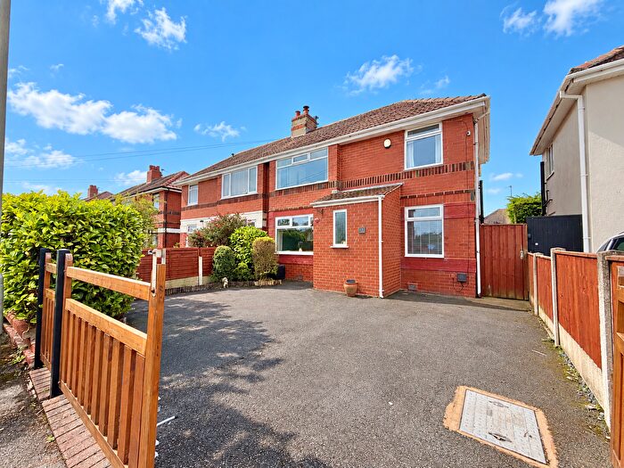 3 Bedroom Semi-Detached House For Sale In Eversleigh Avenue, Thornton, FY5