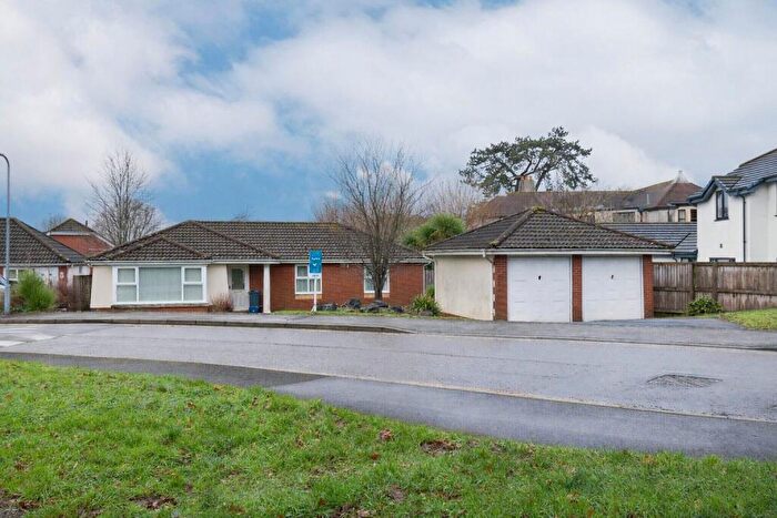 3 Bedroom Bungalow For Sale In Ffordd Bodlyn, Cardiff, CF23