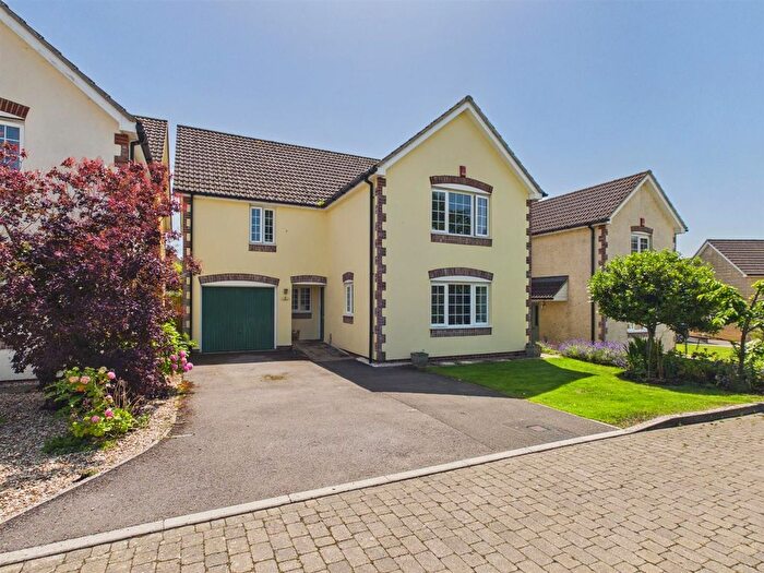 4 Bedroom Detached House For Sale In The Orchids, Chippenham, SN15
