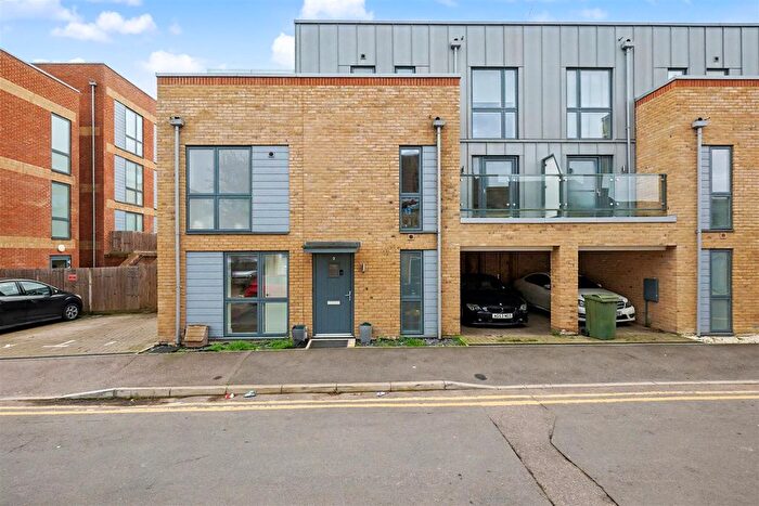 3 Bedroom End Of Terrace House For Sale In Brunswick Street, Maidstone, ME15