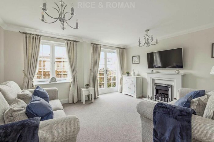 2 Bedroom Semi Detached House For Sale In Portsmouth Road, Cobham, KT11
