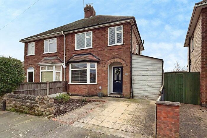 3 Bedroom Semi Detached House For Sale In West Crescent, Beeston, NG9
