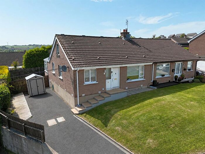 4 Bedroom Semi-Detached Bungalow For Sale In Glenmount Drive, Newtownards, BT23