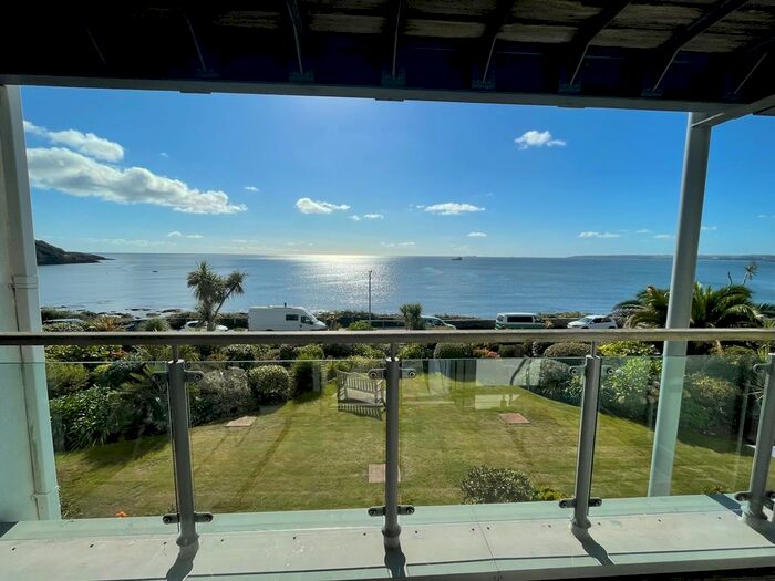 3 Bedroom Flat To Rent In The Strand, Cliff Road, Falmouth TR11