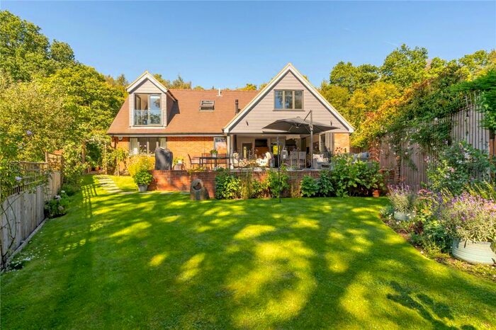 4 Bedroom Detached House For Sale In Marlow Common, Marlow, Buckinghamshire, SL7